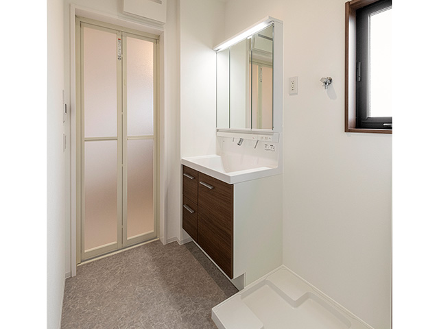 愛知県岩倉市の新築賃貸ガレージハウス/ビルトインガレージ付きメゾネット賃貸アパート「HC-G Iwakura」B棟洗面室