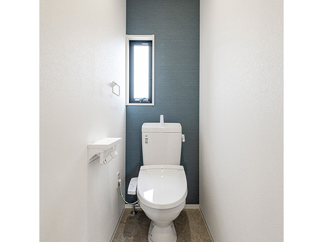 愛知県岩倉市の新築賃貸ガレージハウス/ビルトインガレージ付きメゾネット賃貸アパート「HC-G Iwakura」C棟トイレ