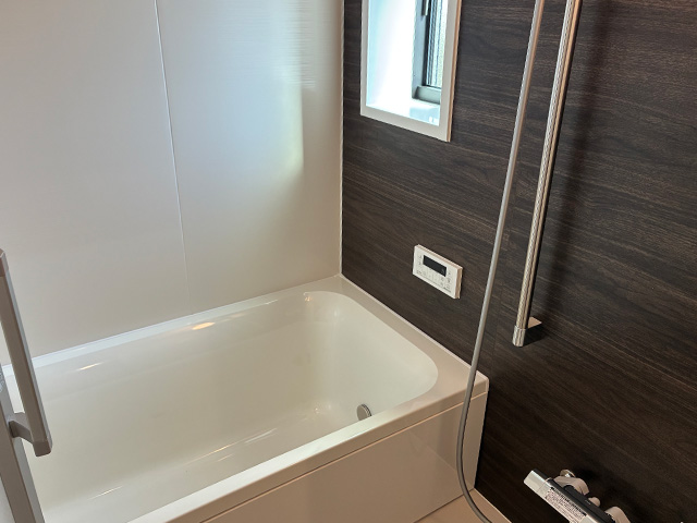 愛知県あま市の新築賃貸ガレージハウス/ビルトインガレージ付きメゾネット賃貸アパート「G+COLOR木田」B棟浴室